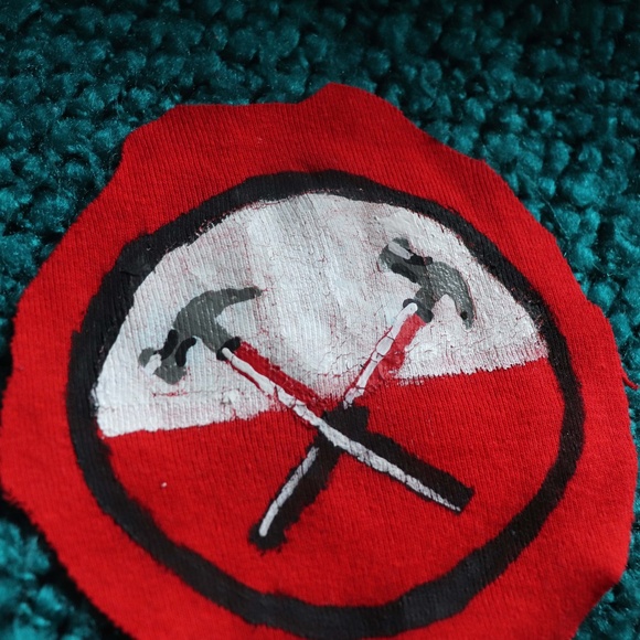HAND PAINTED PINK FLOYD PATCH - Picture 2 of 4